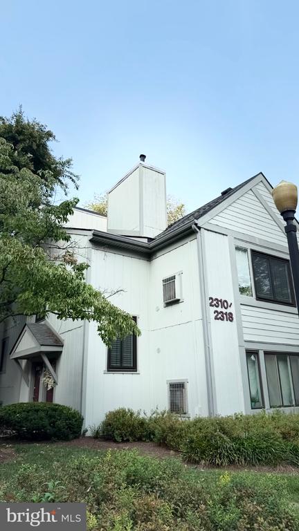 2318 HUNTERS RUN DRIVE Unit: 2318