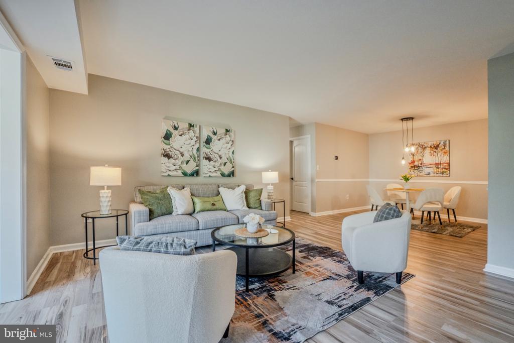 2318 HUNTERS RUN DRIVE Unit: 2318