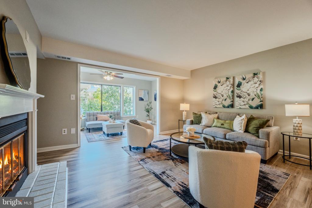 2318 HUNTERS RUN DRIVE Unit: 2318