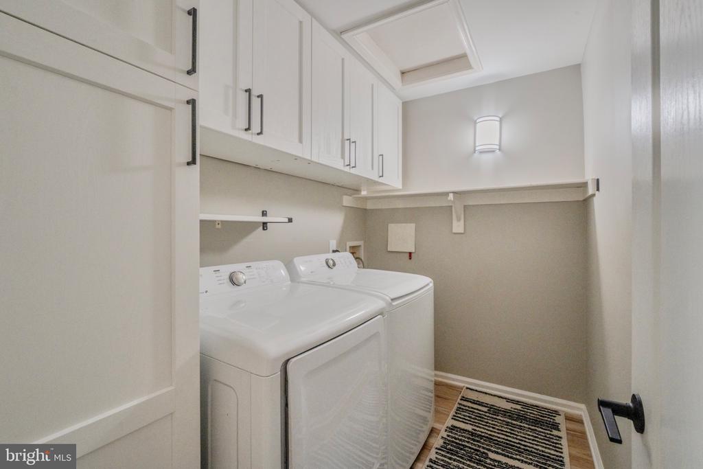2318 HUNTERS RUN DRIVE Unit: 2318