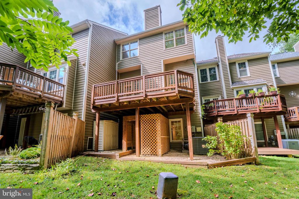 1213 WEATHERSTONE COURT