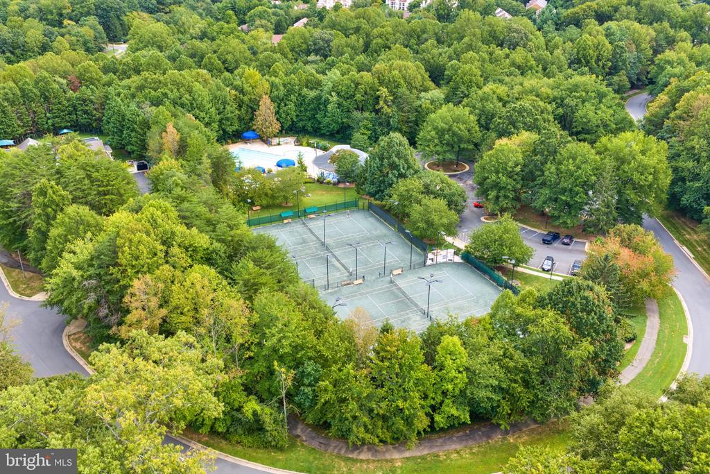 1213 WEATHERSTONE COURT