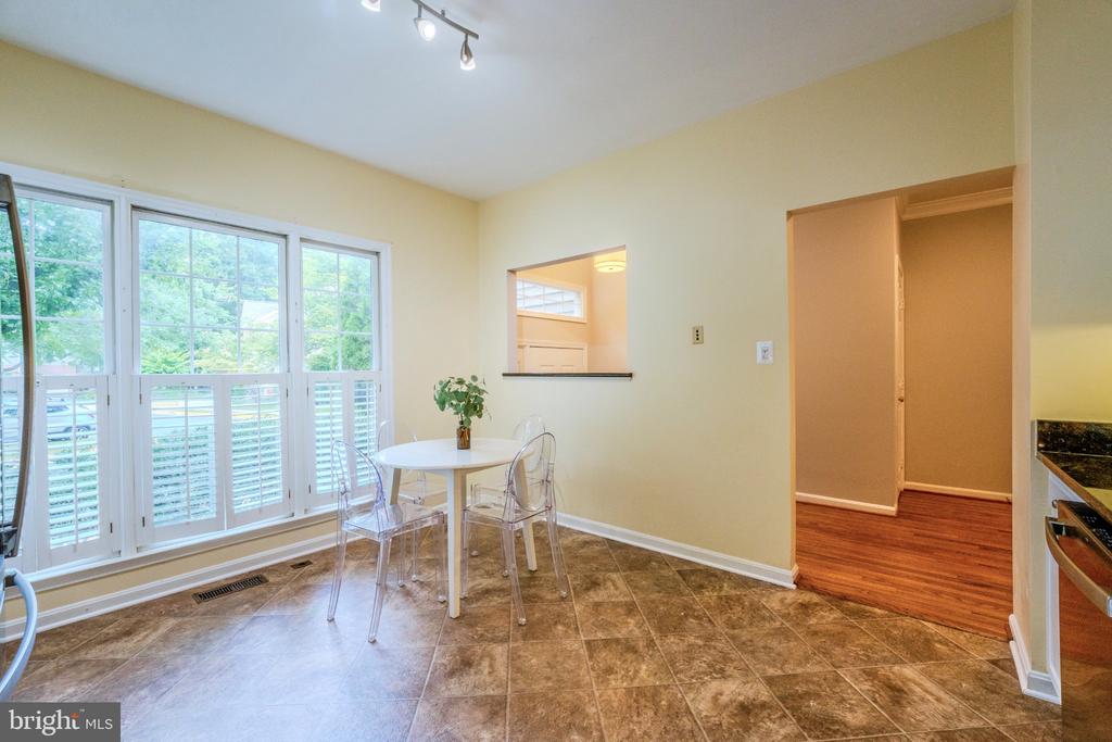 1213 WEATHERSTONE COURT