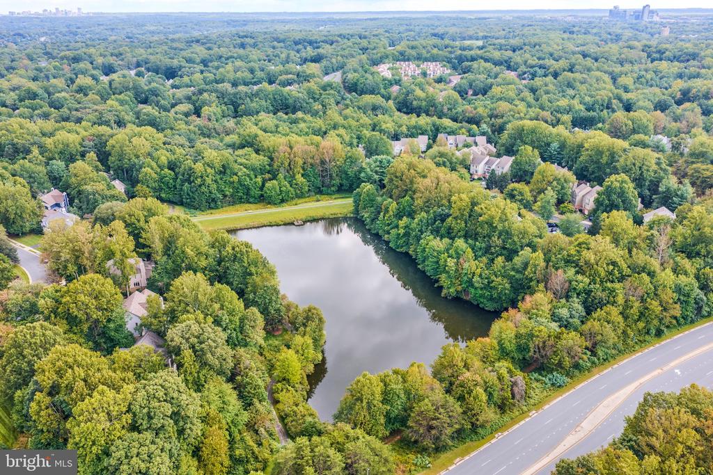 1213 WEATHERSTONE COURT