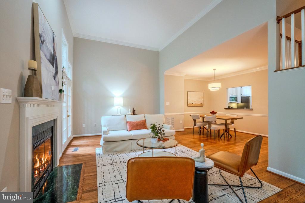 1213 WEATHERSTONE COURT
