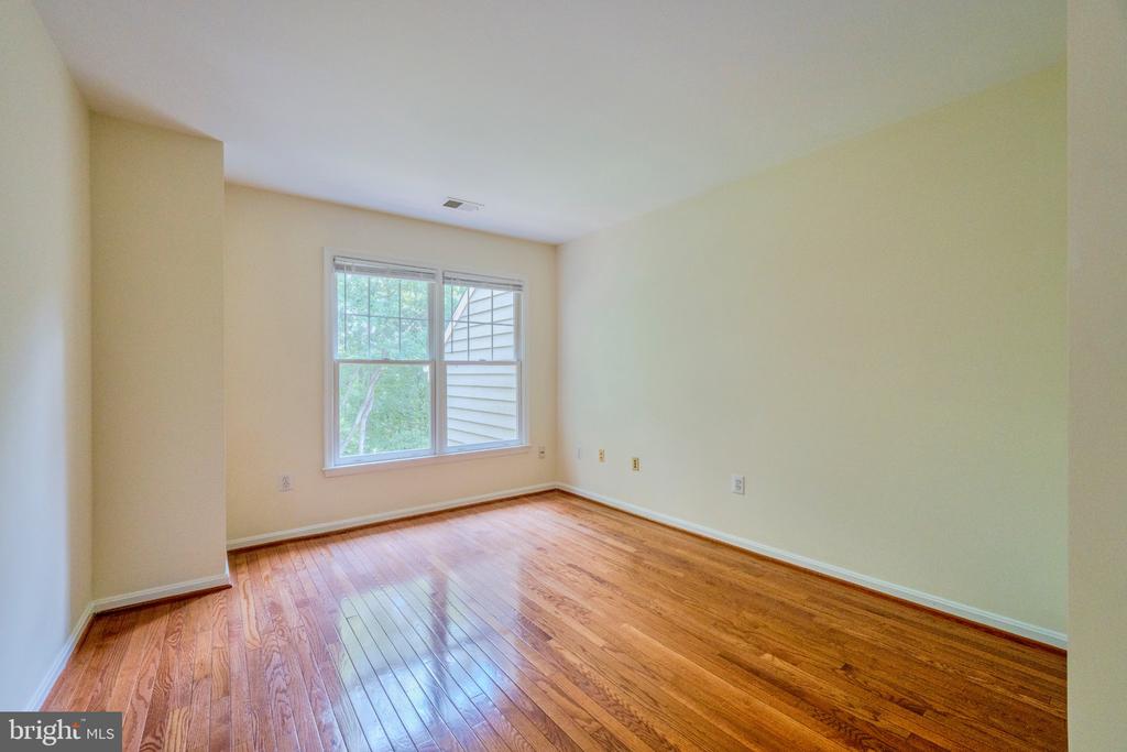 1213 WEATHERSTONE COURT