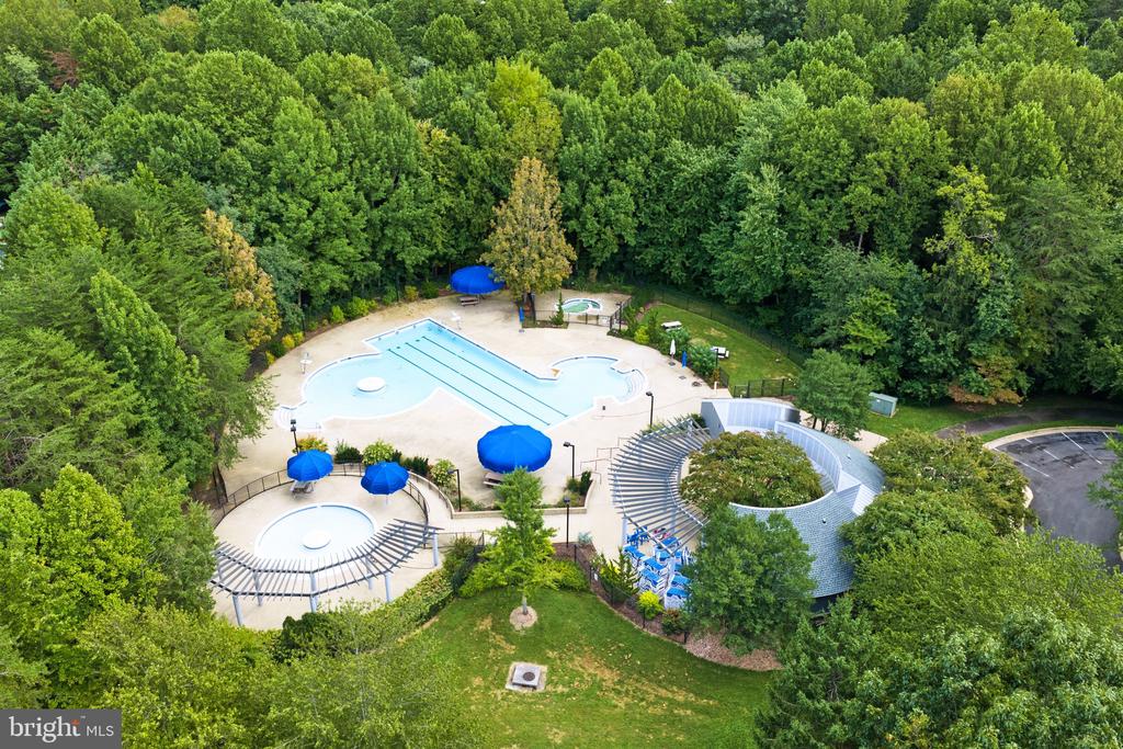 1213 WEATHERSTONE COURT