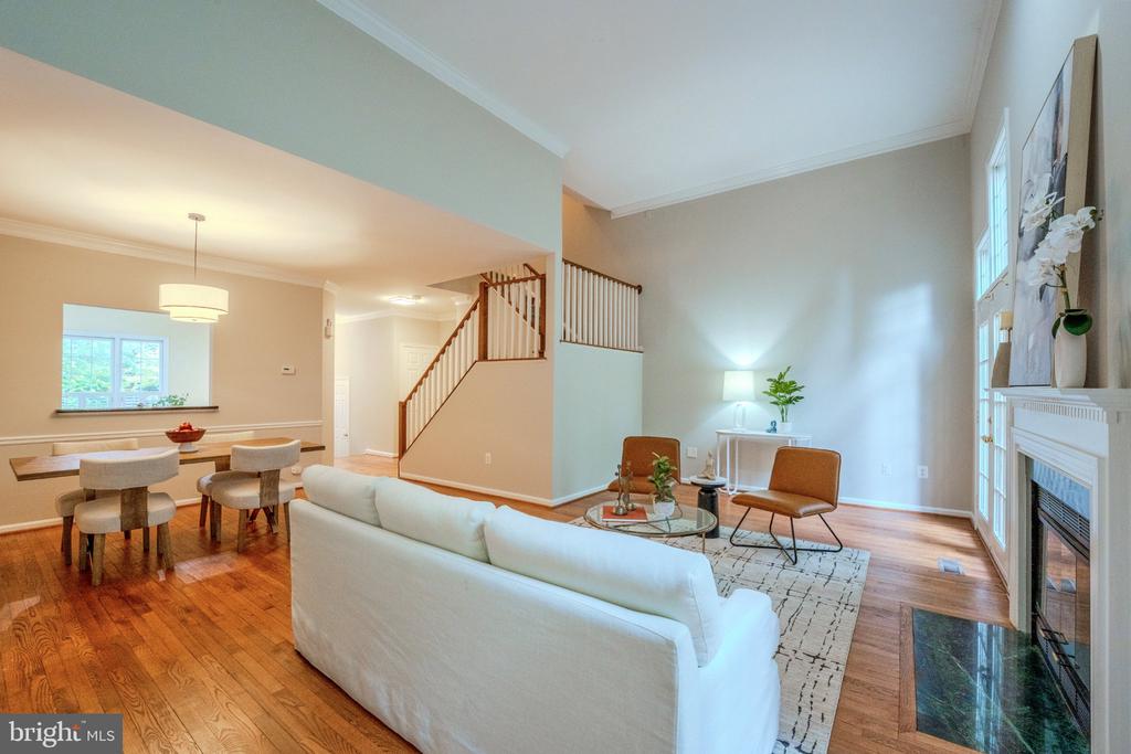 1213 WEATHERSTONE COURT