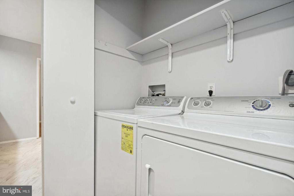 1635 PARKCREST CIRCLE Unit: 8D/201