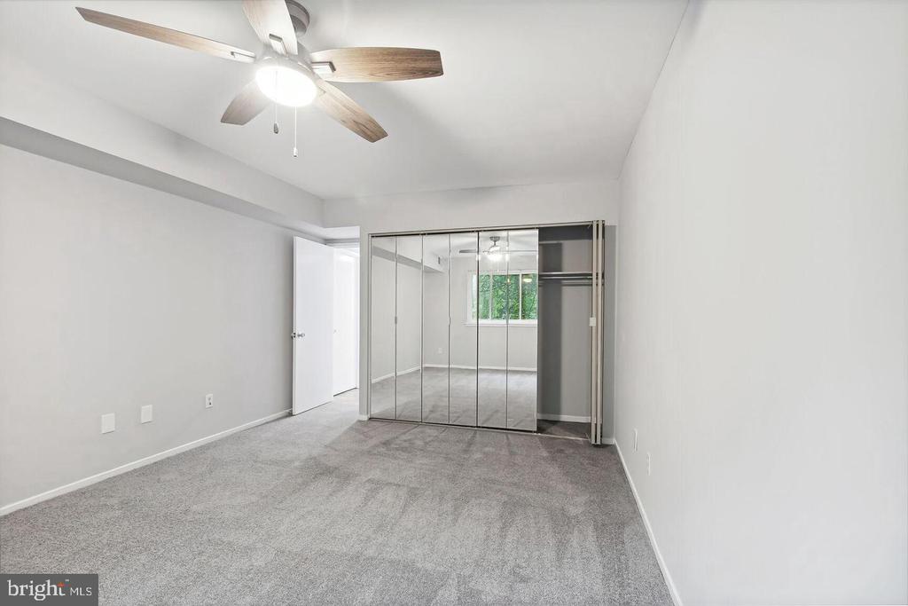 1635 PARKCREST CIRCLE Unit: 8D/201