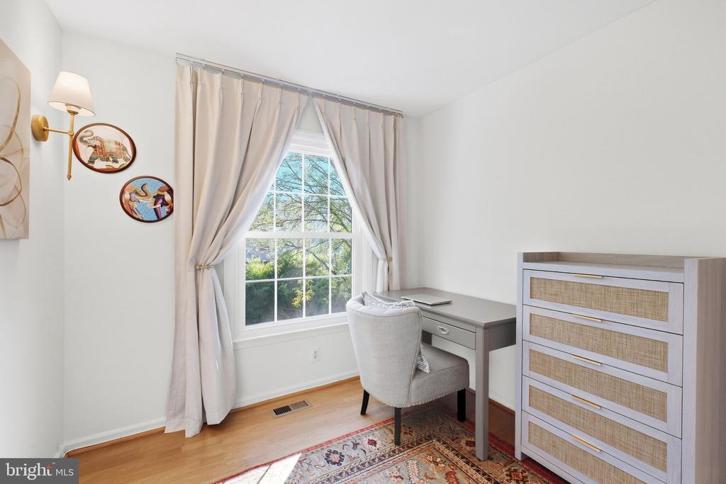 4528 SHOAL CREEK COURT