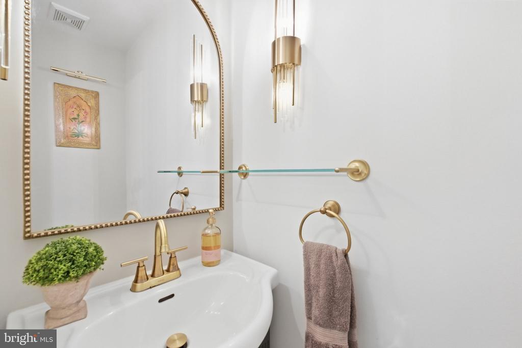 4528 SHOAL CREEK COURT