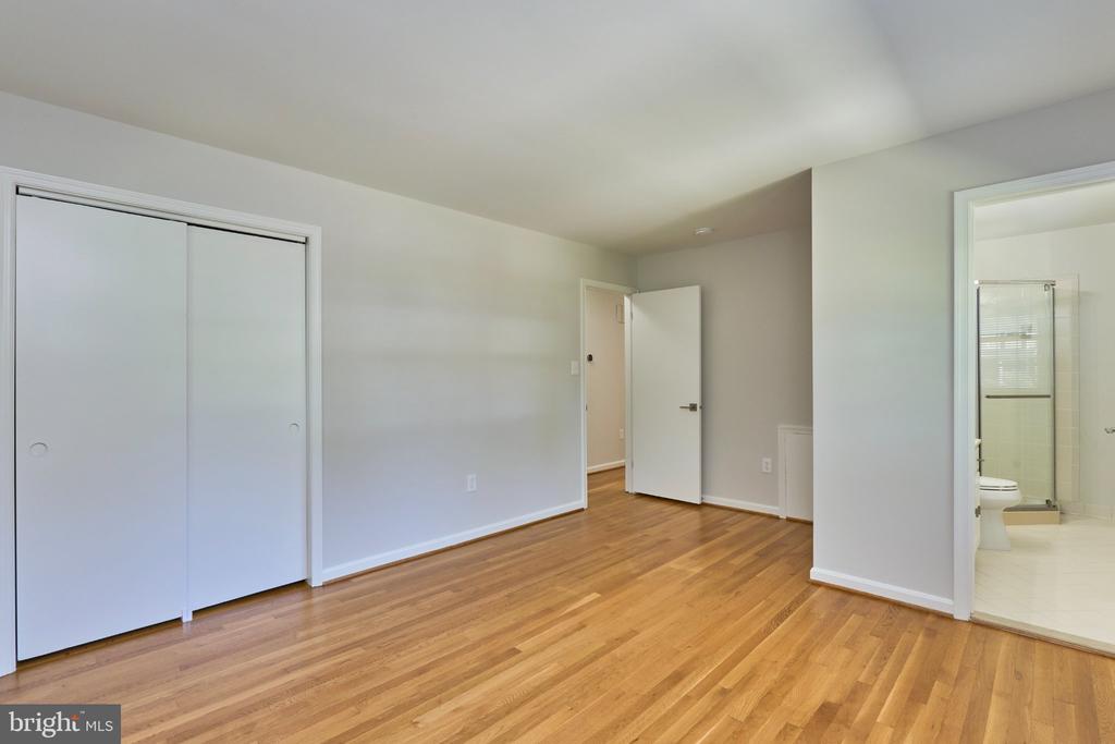 2807 SCHAFFLIND COURT