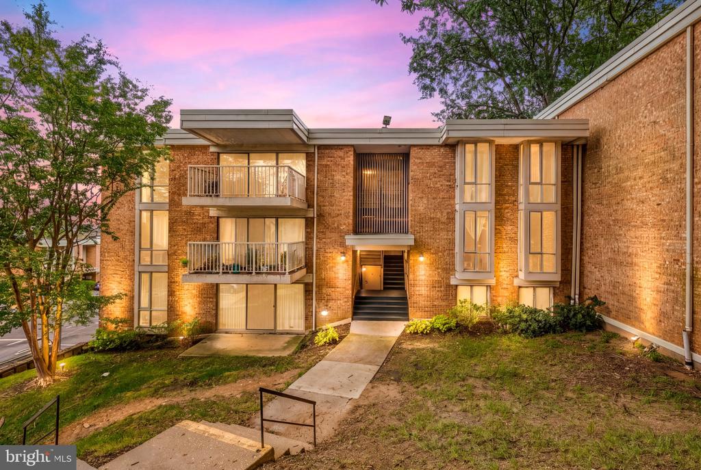 2638 FORT FARNSWORTH ROAD Unit: 118