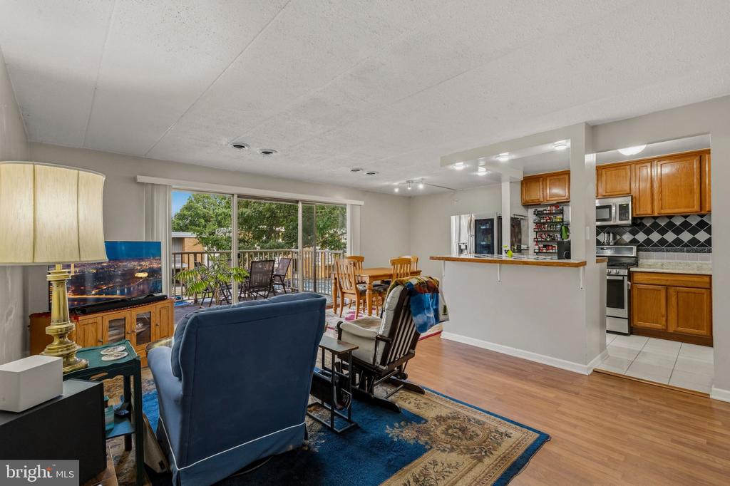 2638 FORT FARNSWORTH ROAD Unit: 118