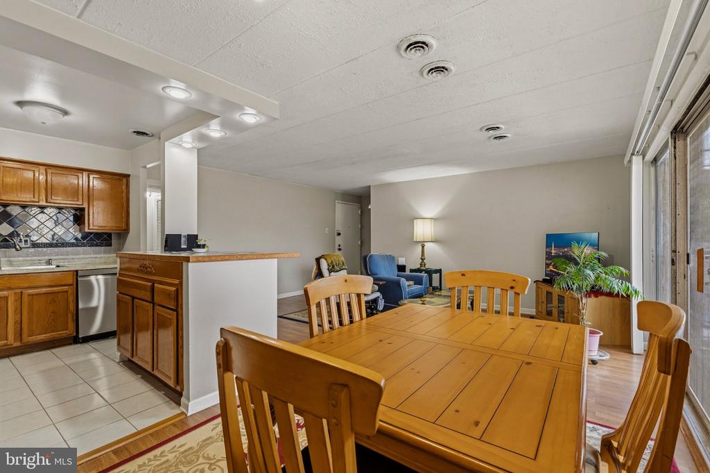 2638 FORT FARNSWORTH ROAD Unit: 118