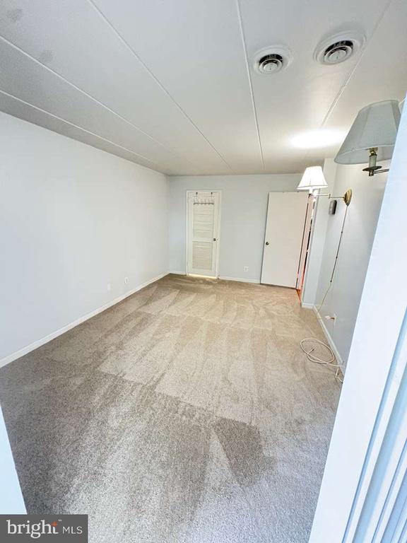 2638 FORT FARNSWORTH ROAD Unit: 118