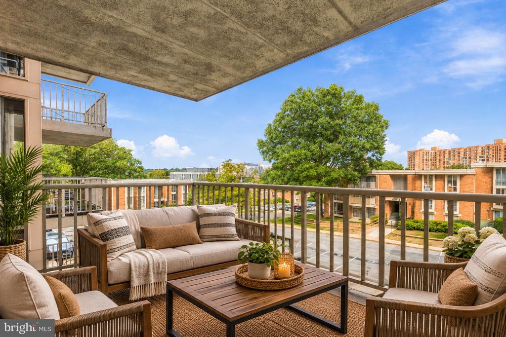 2638 FORT FARNSWORTH ROAD Unit: 118