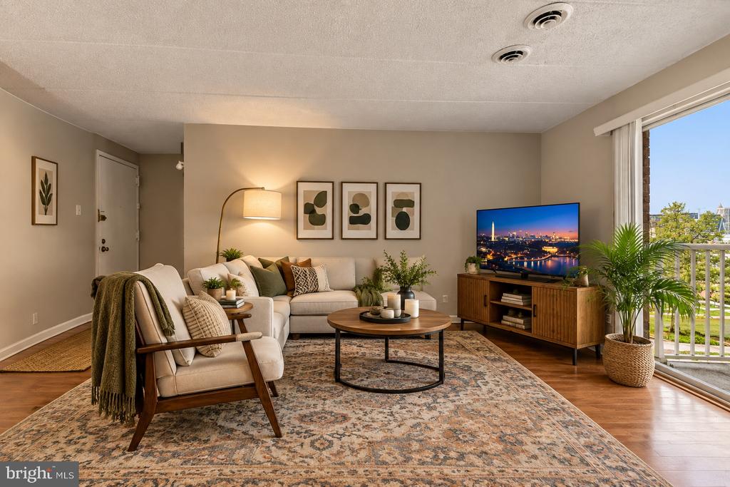 2638 FORT FARNSWORTH ROAD Unit: 118