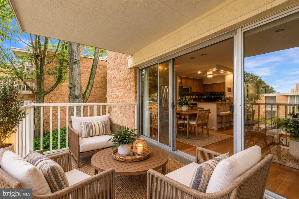 2638 FORT FARNSWORTH ROAD Unit: 118