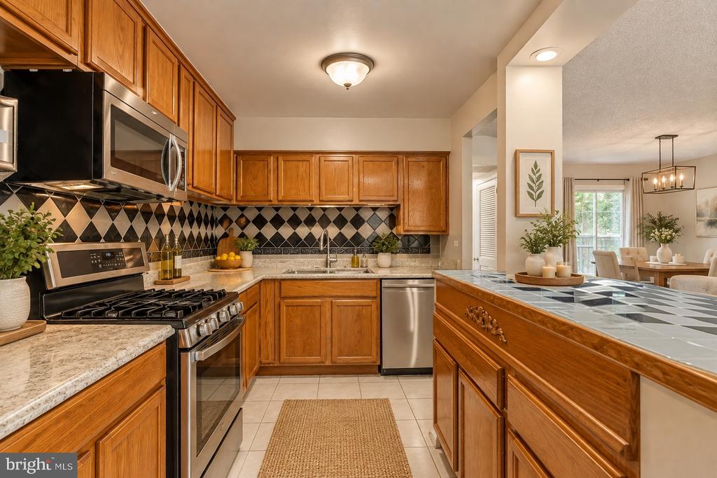 2638 FORT FARNSWORTH ROAD Unit: 118