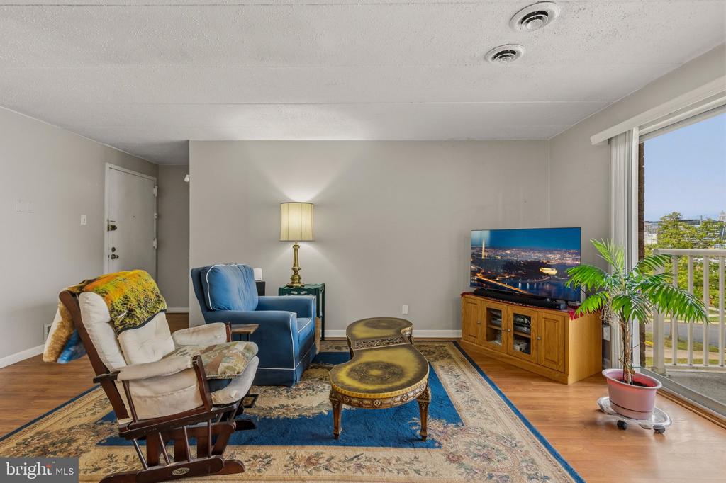 2638 FORT FARNSWORTH ROAD Unit: 118