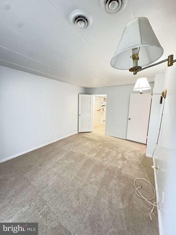 2638 FORT FARNSWORTH ROAD Unit: 118