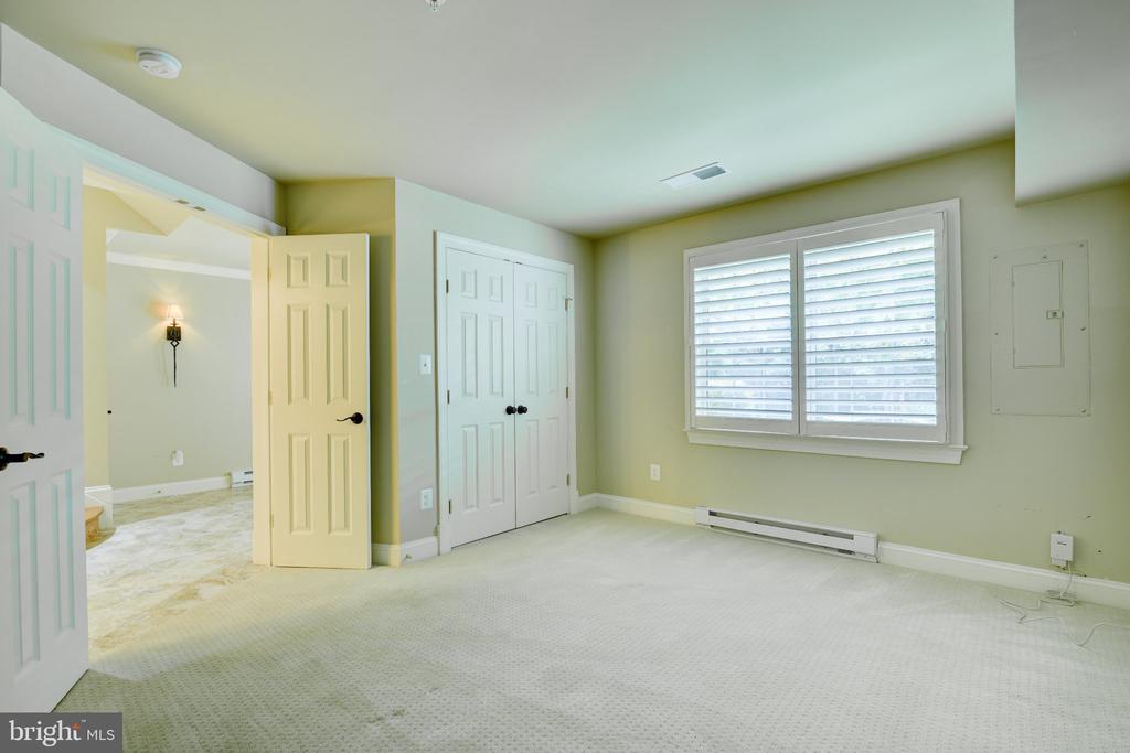 12198 CHANCERY STATION CIRCLE
