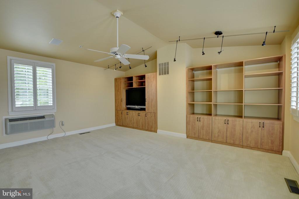 12198 CHANCERY STATION CIRCLE