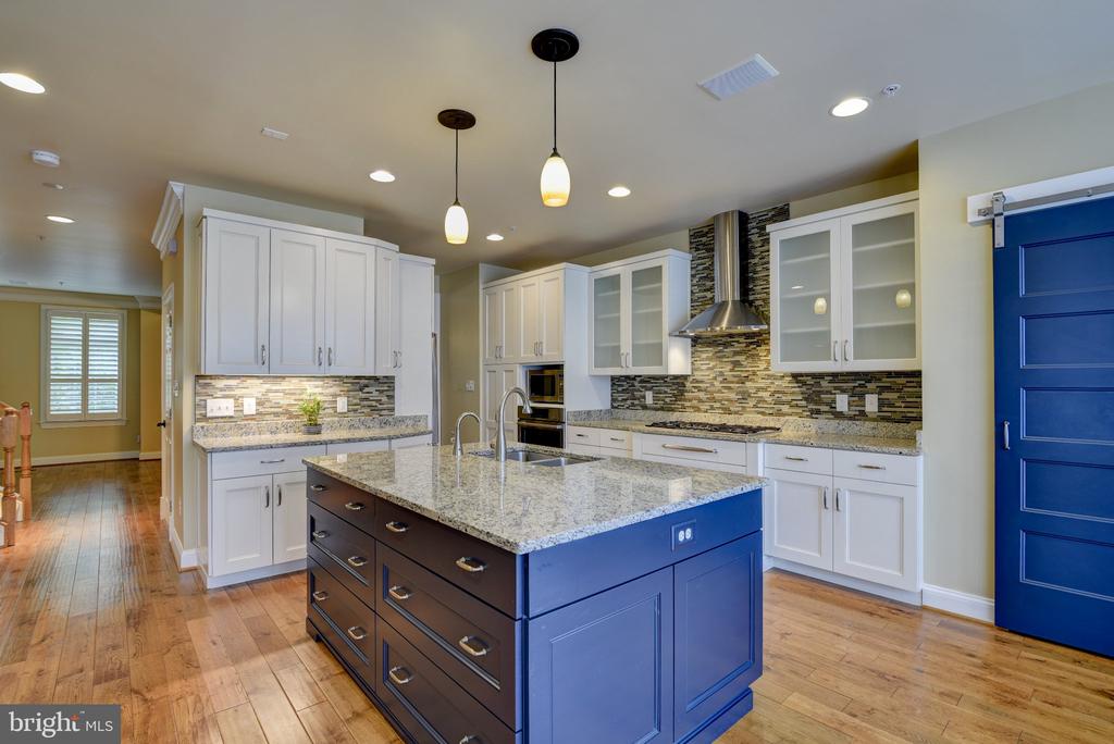 12198 CHANCERY STATION CIRCLE
