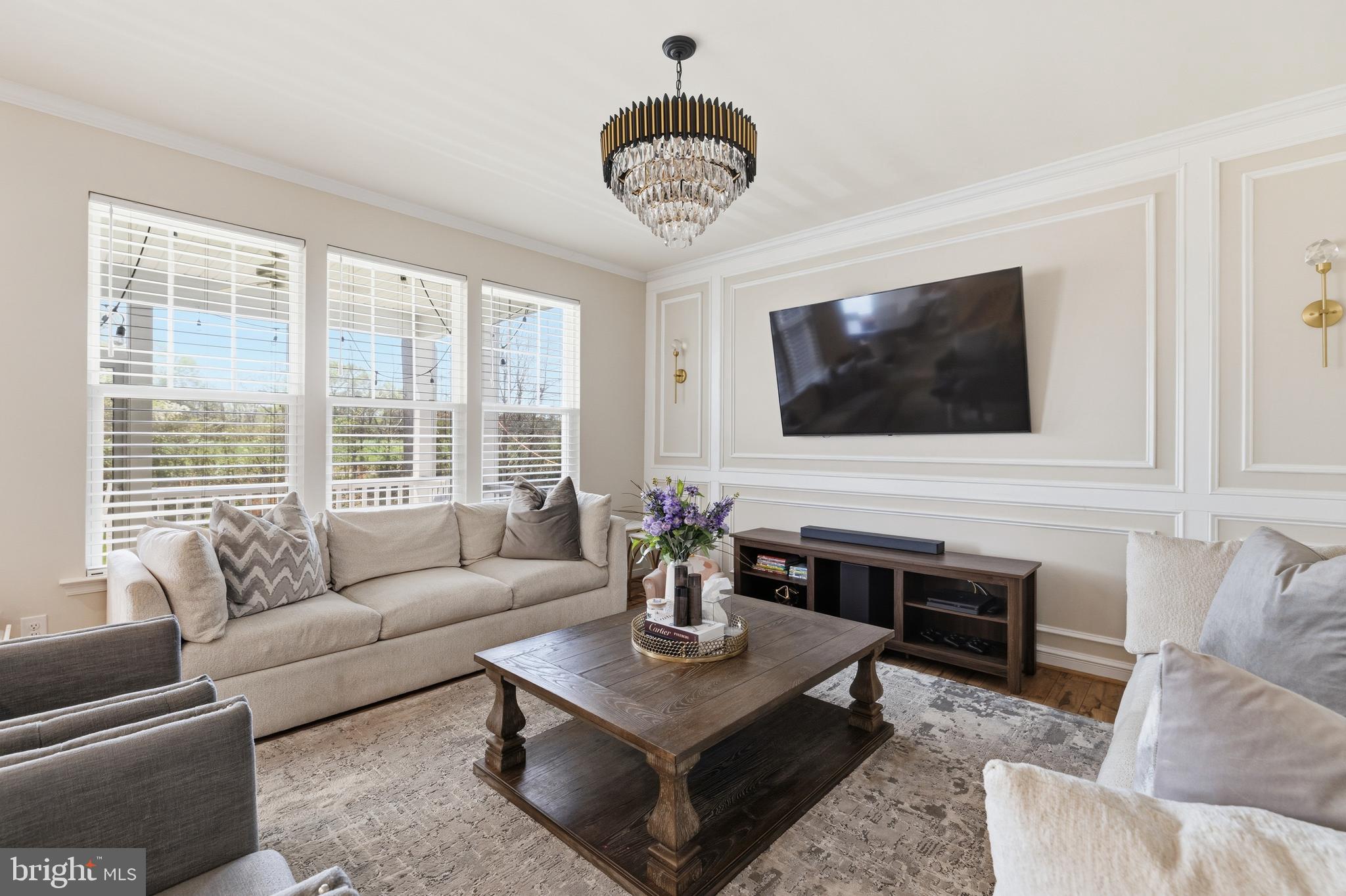 8117 LYMAN COURT