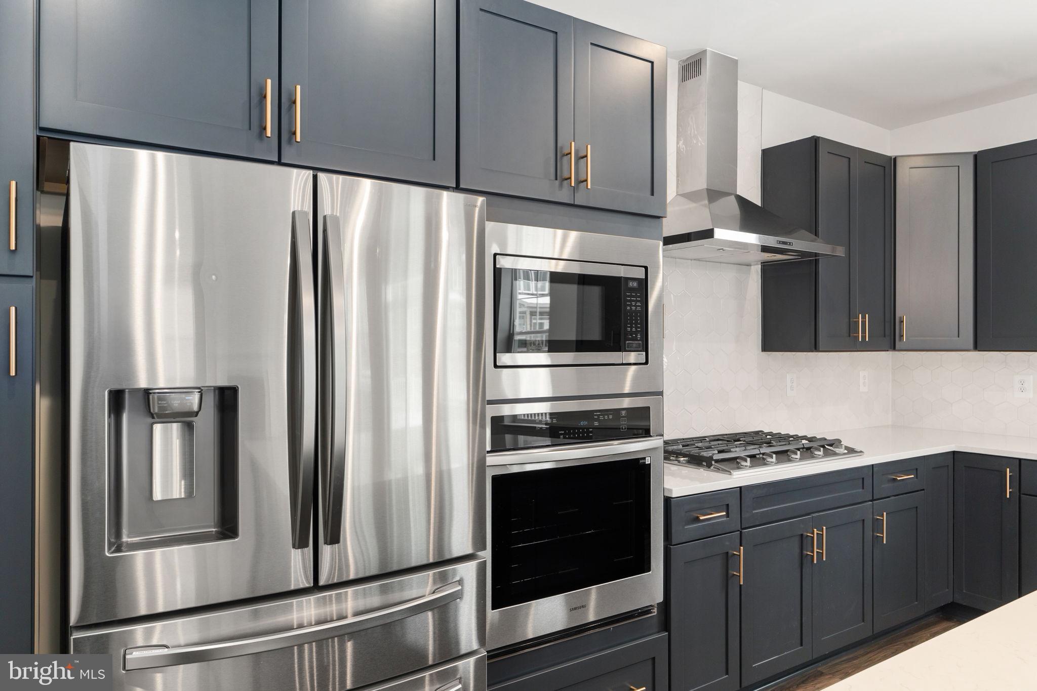 11568 CHAPMAN MILL DRIVE