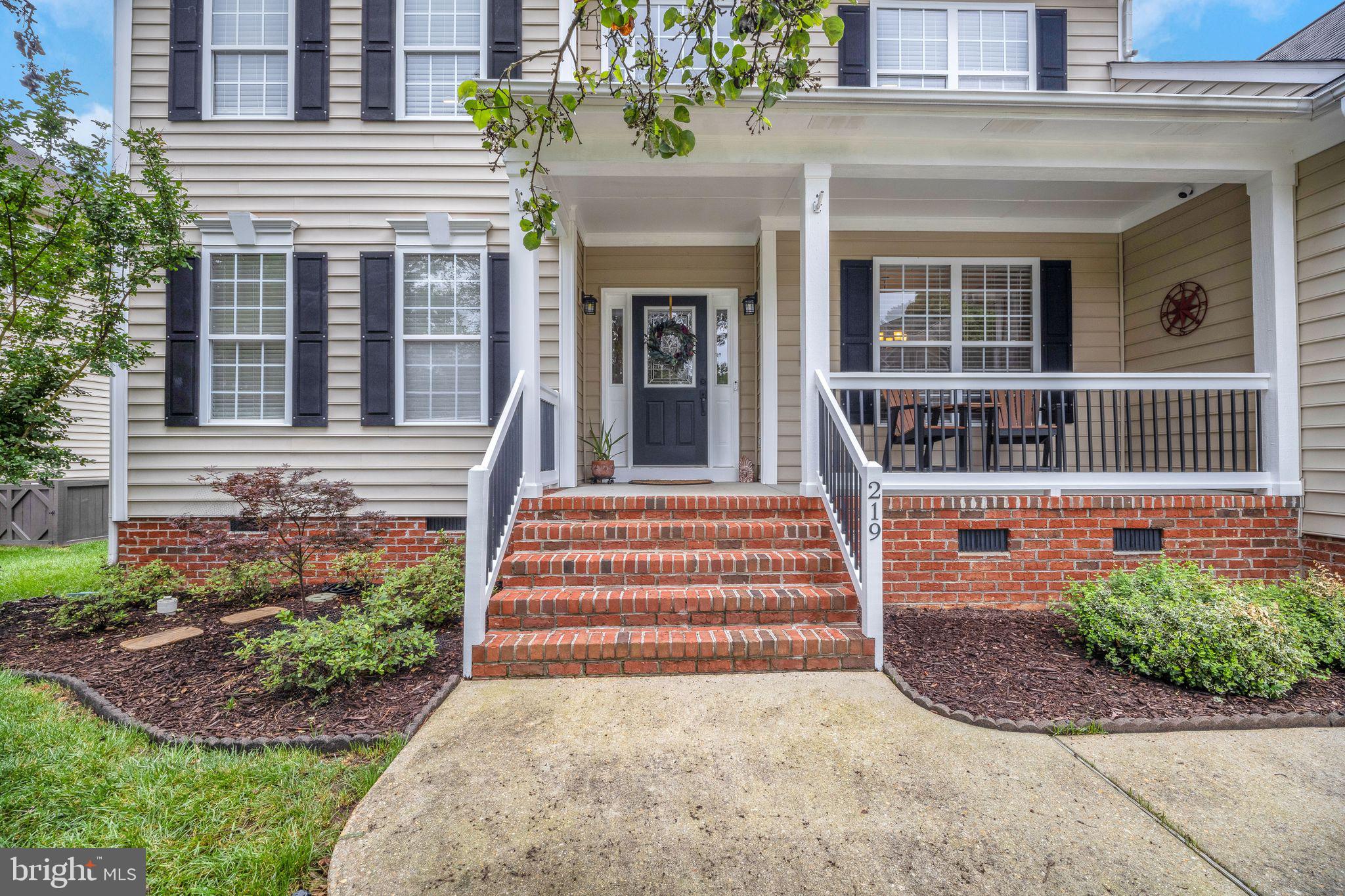 219 N Benjamin Howell St