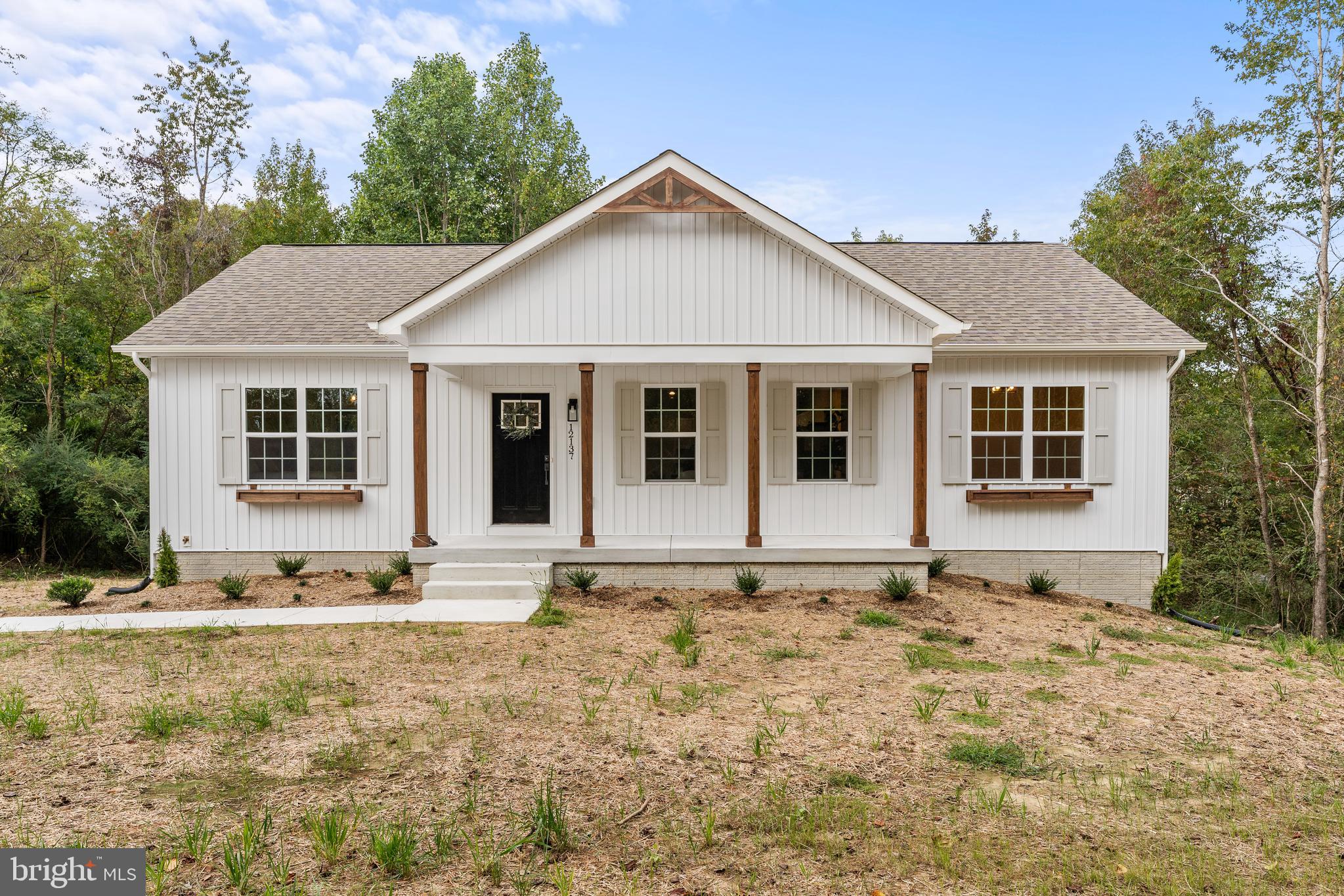 12137 Ridge Rd