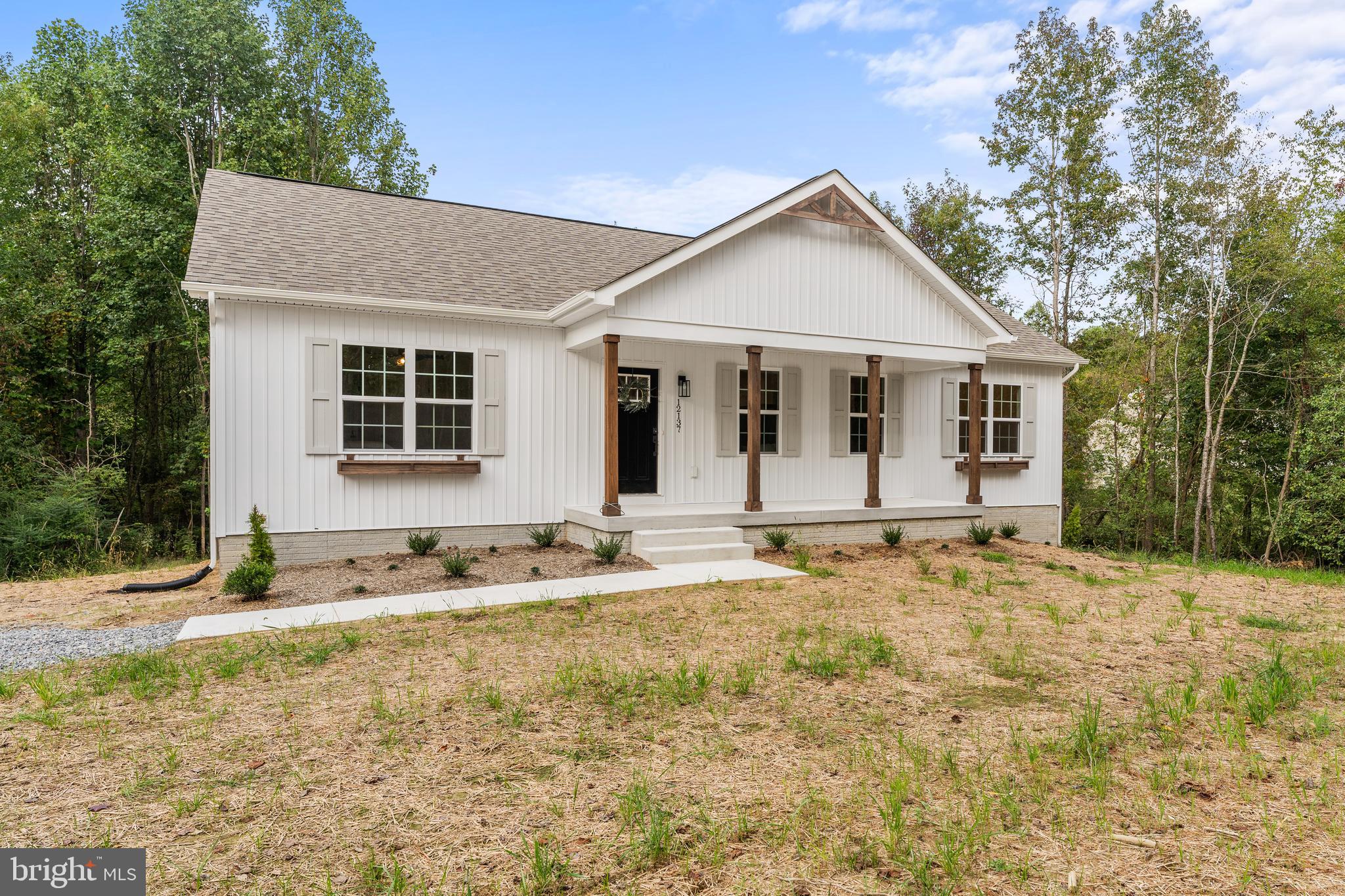 12137 Ridge Rd
