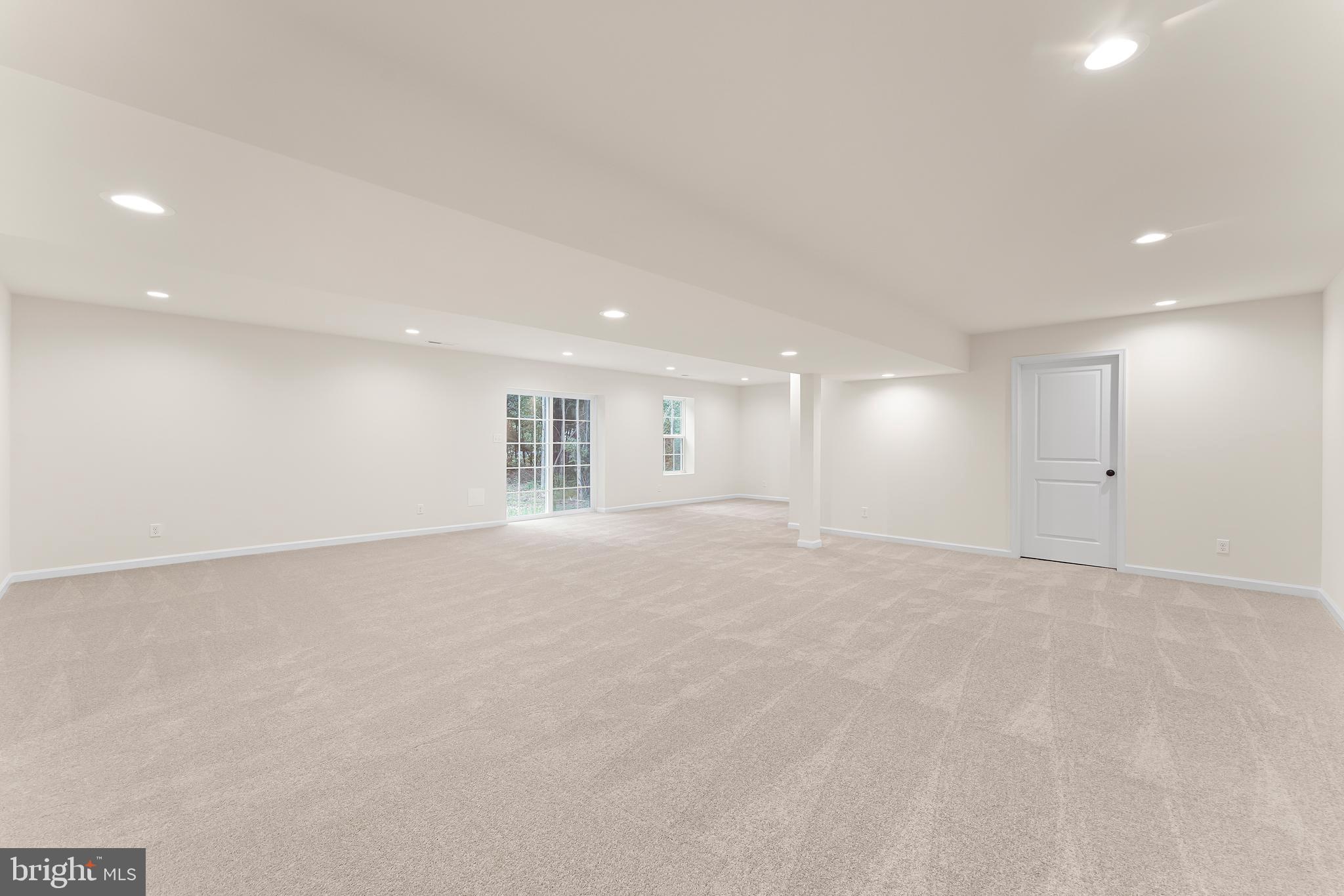 12137 Ridge Rd