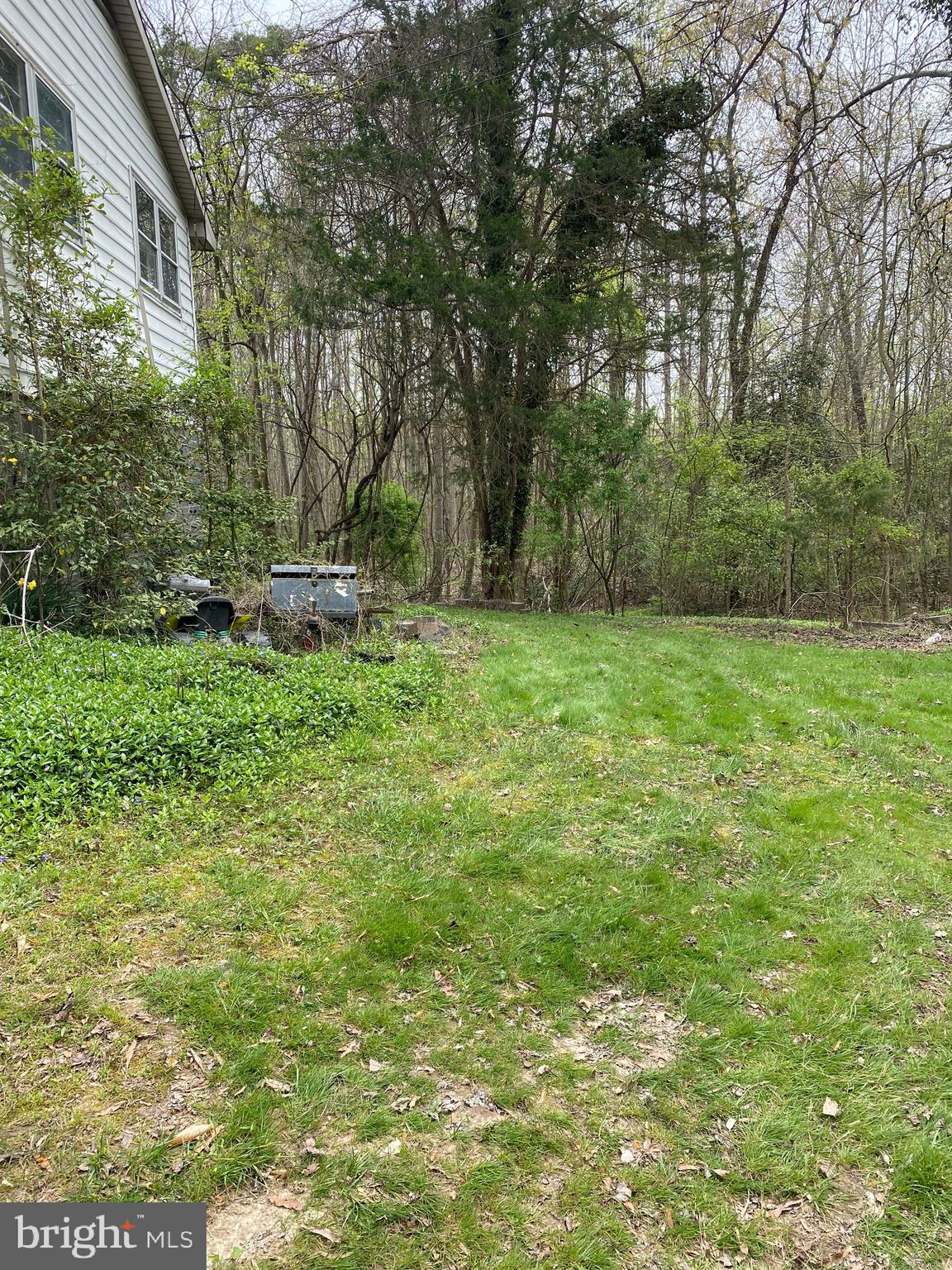 7615 Dogwood Ln