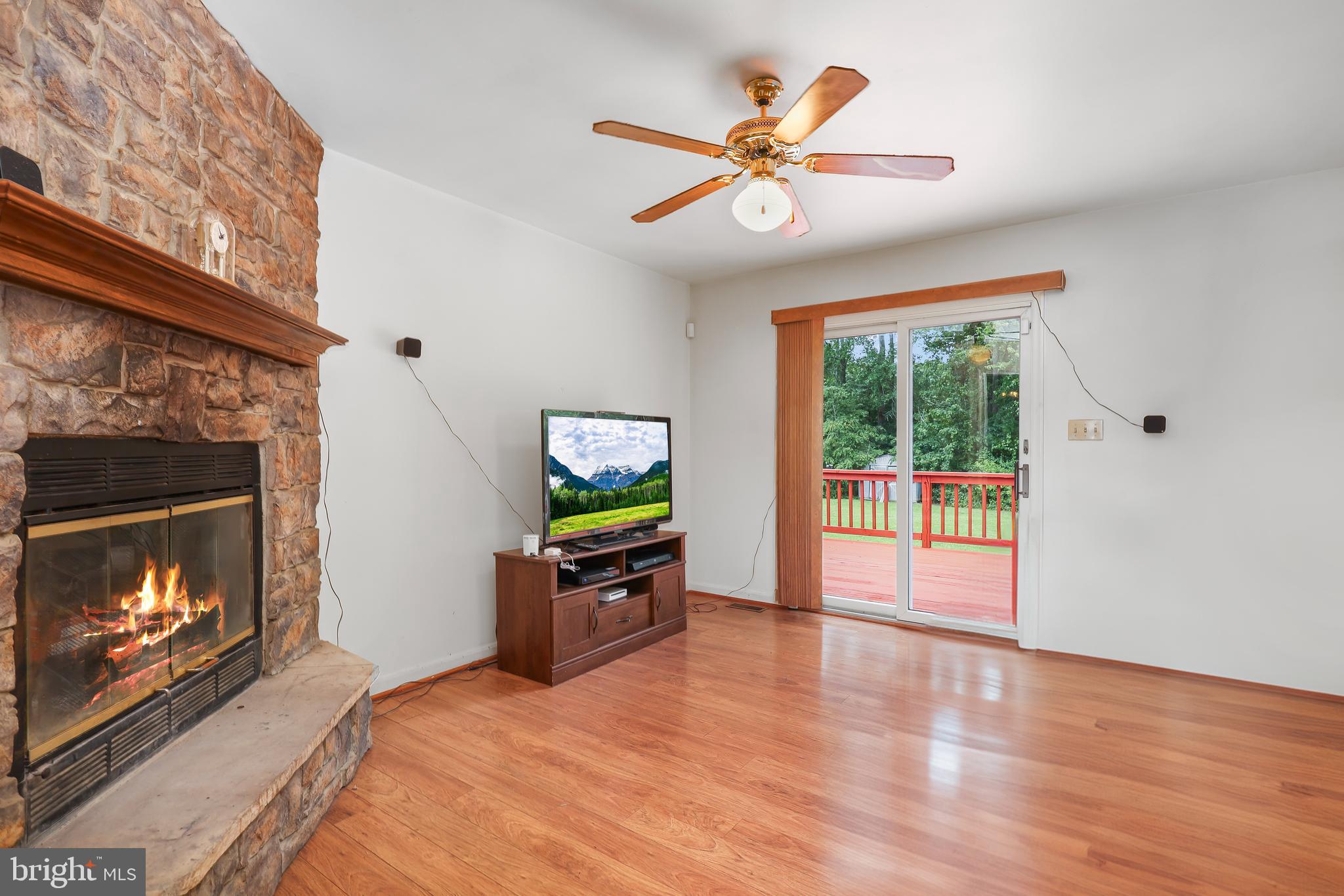 10010 Little John Ct
