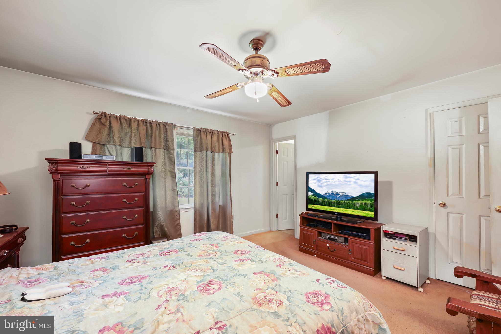 10010 Little John Ct