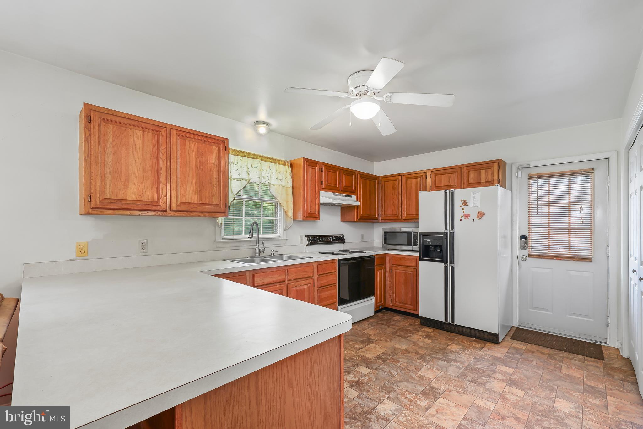 10010 Little John Ct