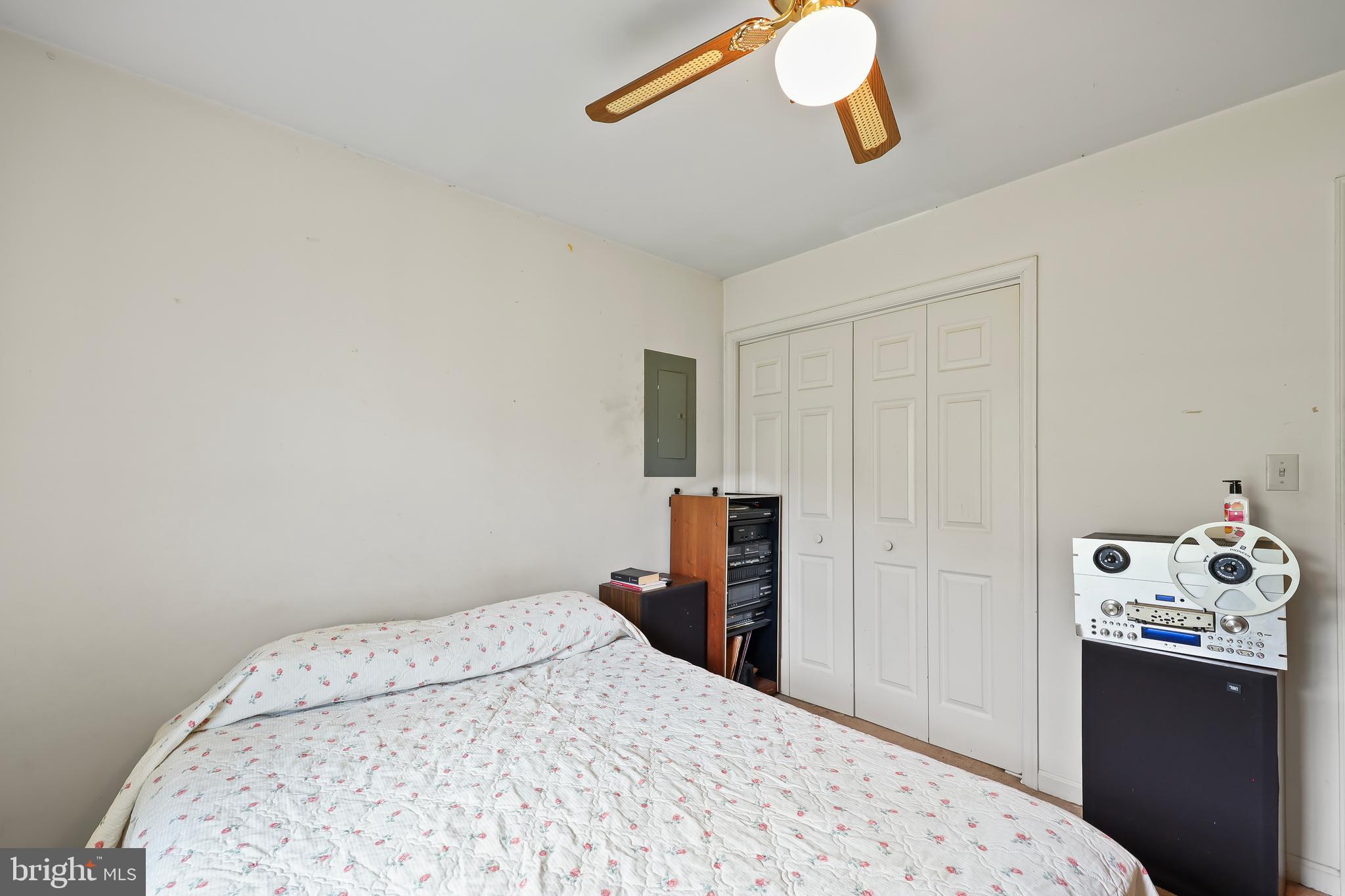 10010 Little John Ct