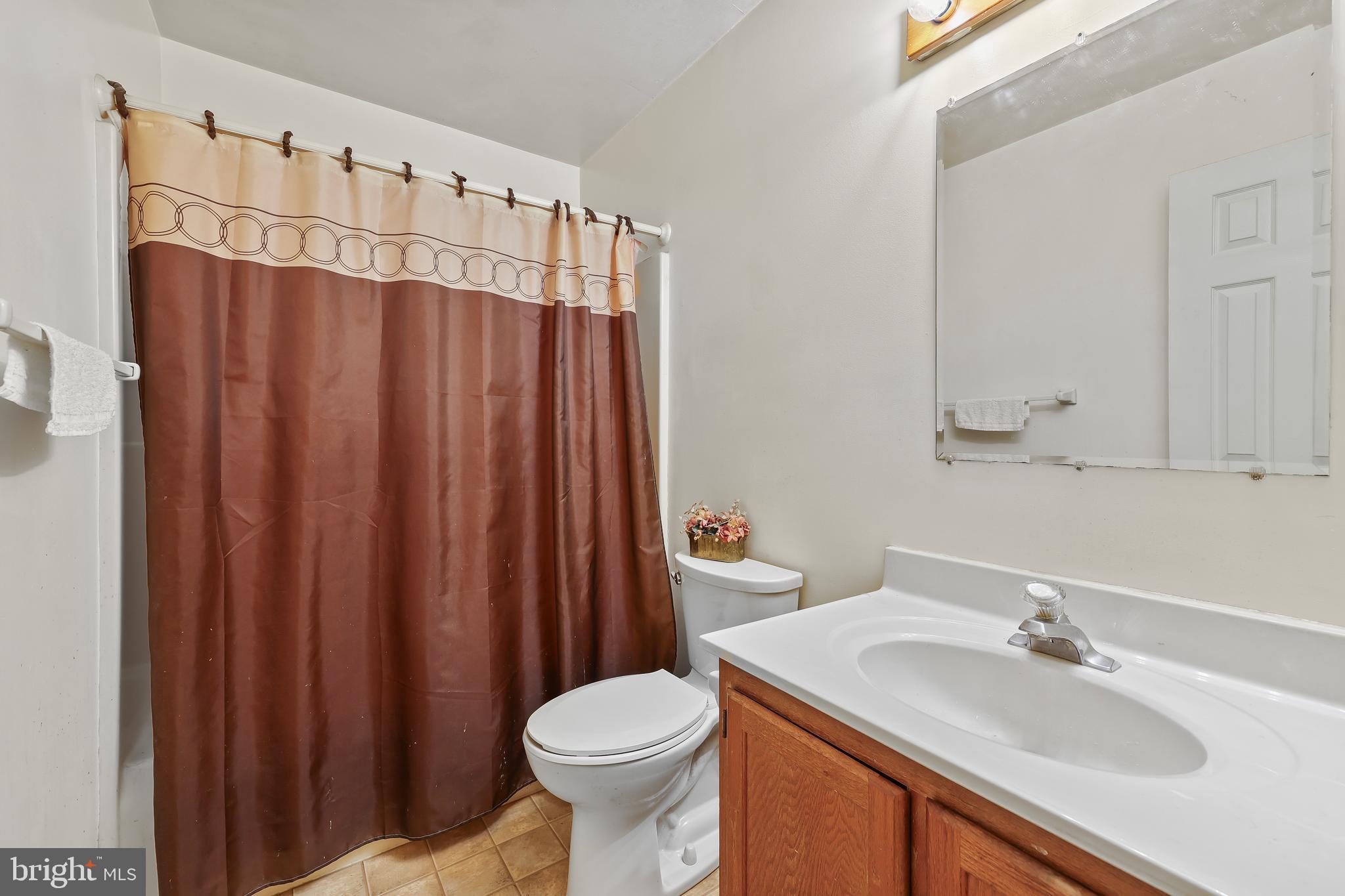 10010 Little John Ct