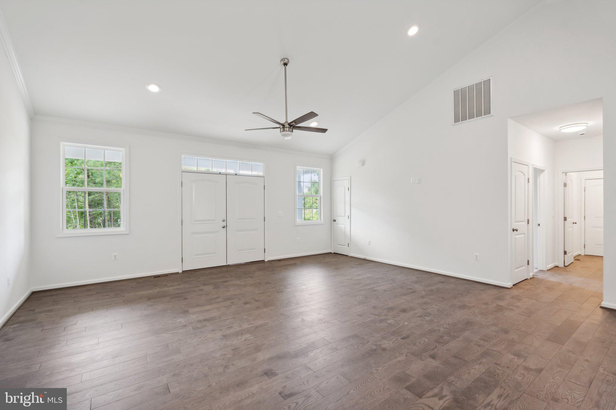 8225 Buckthorne Run
