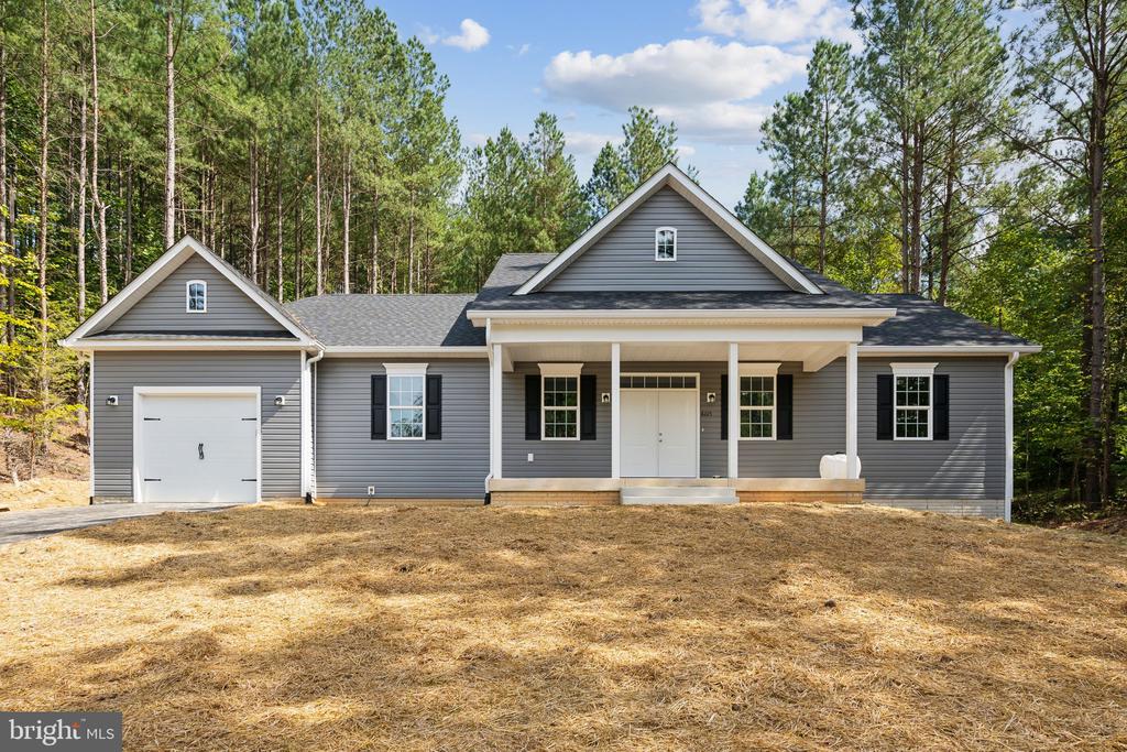 8225 Buckthorne Run