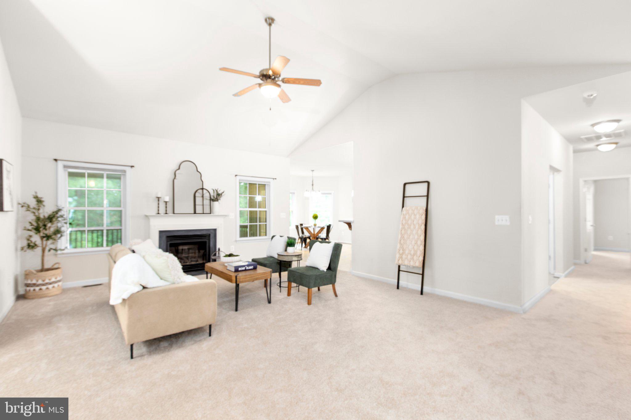 4049 Chatham Dr