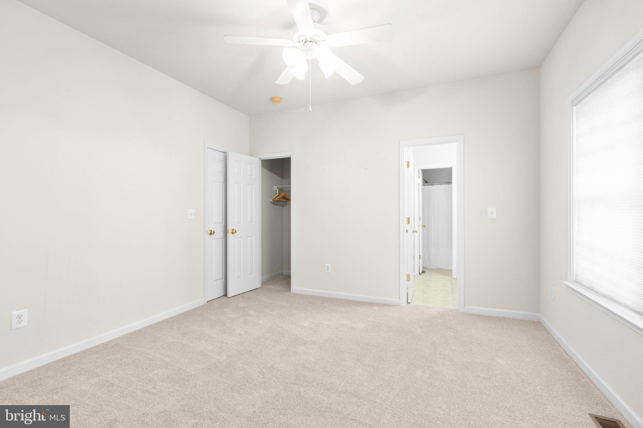 4049 Chatham Dr