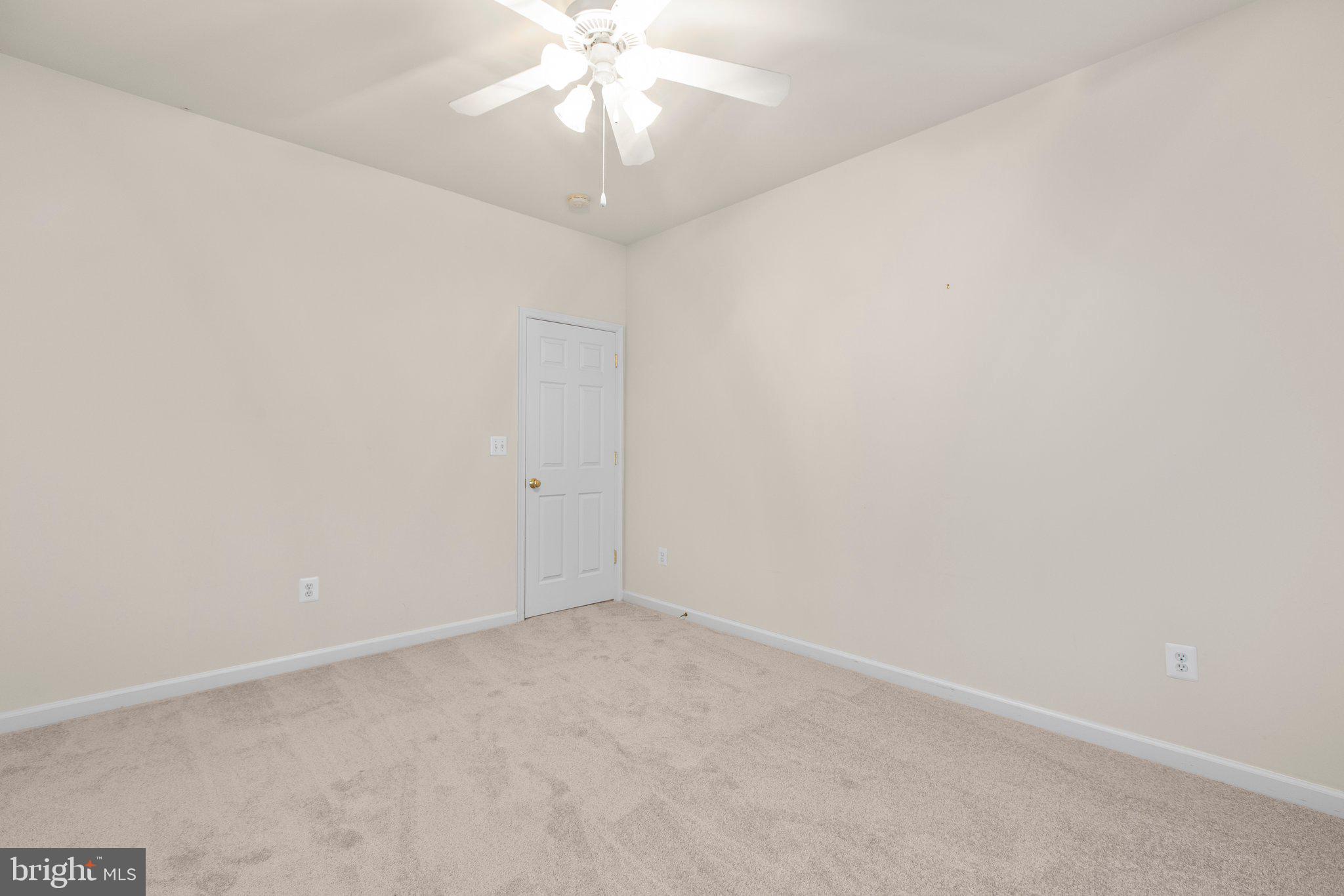 4049 Chatham Dr