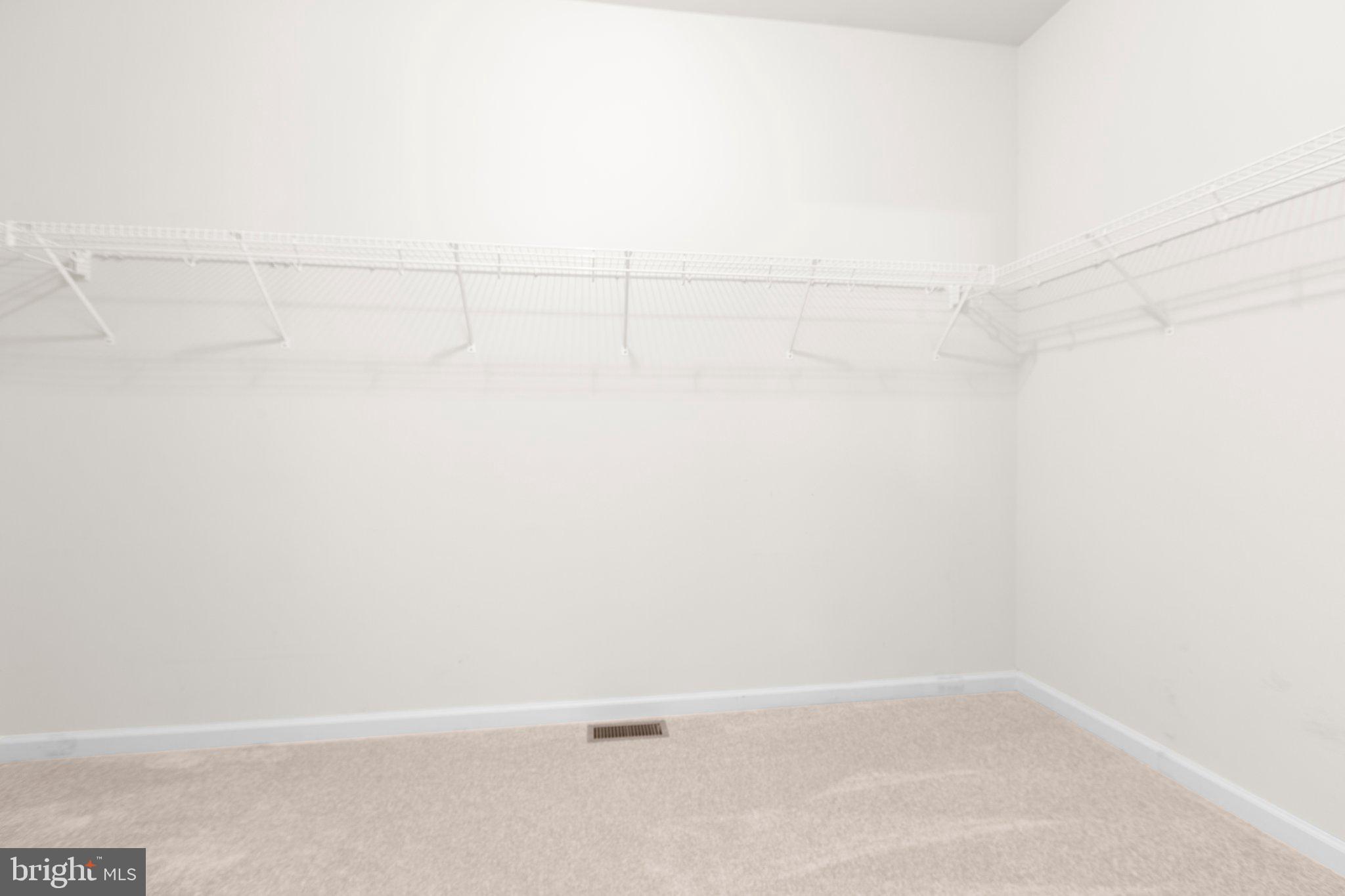 4049 Chatham Dr