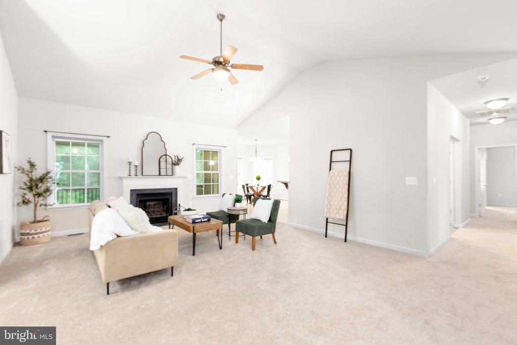 4049 Chatham Dr