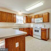 11064 VERNON WOODS DR